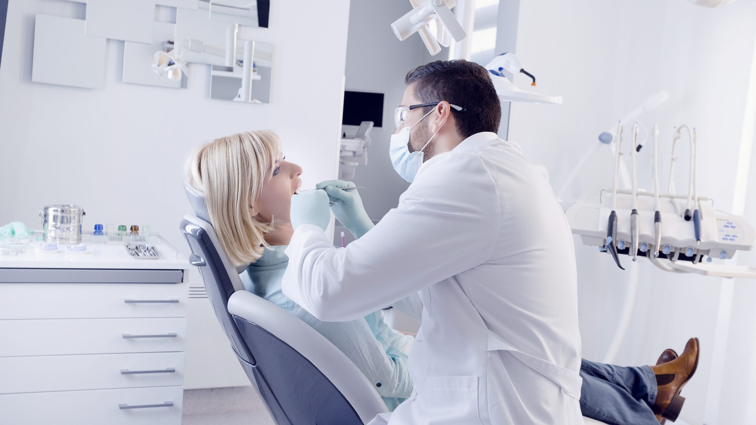 Dentist in Granada Hills, CA